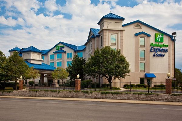 Holiday Inn Express Suites Chicago Midway Airport by IHG Chicago Illinois — Property