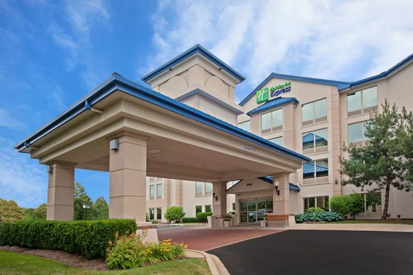 Holiday Inn Express Suites Chicago Midway Airport by IHG Chicago Illinois — Property