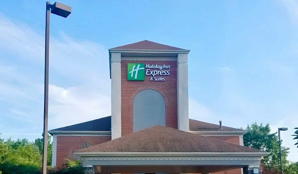 Holiday Inn Express Suites Cincinnati Ne Redbank Road By IHG — Property