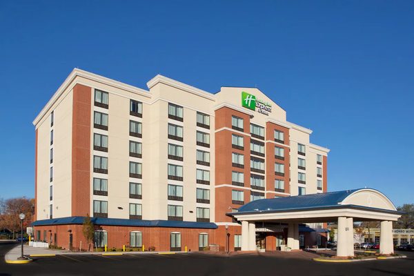 Holiday Inn Express Suites Columbus OSU Medical Center by IHG Columbus Ohio — Property