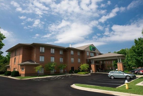 Holiday Inn Express Suites Dayton North Vandalia By IHG Dayton Ohio — Property