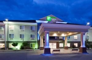 Holiday Inn Express Suites Dickinson By IHG — Property
