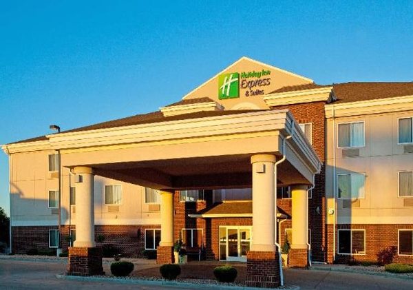 Holiday Inn Express Suites Dickinson By IHG — Property