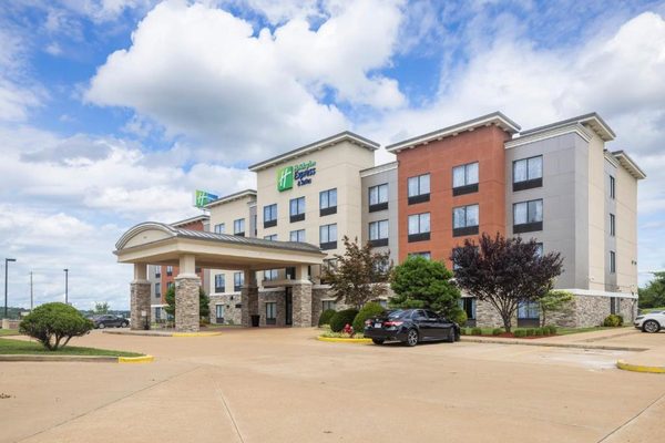 Holiday Inn Express Suites Festus South St Louis by IHG — Property
