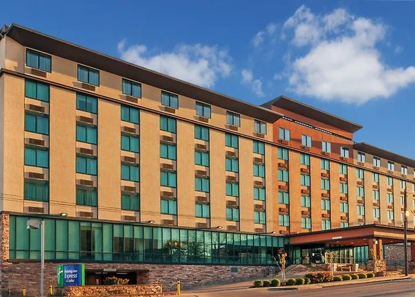 Holiday Inn Express Suites Fort Worth Downtown by IHG — Property