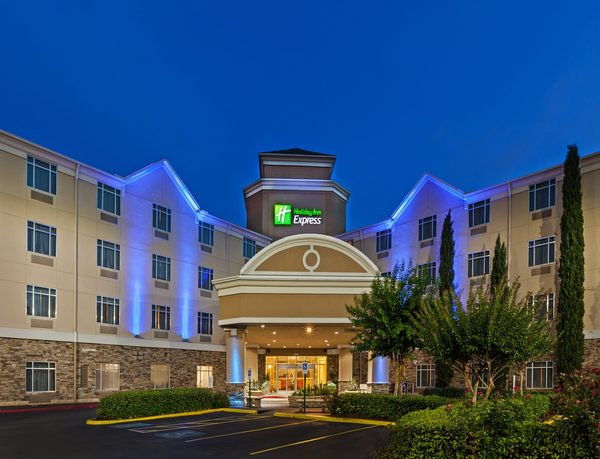 Holiday Inn Express Suites Houston dwtn Conv Ctr By IHG — Property