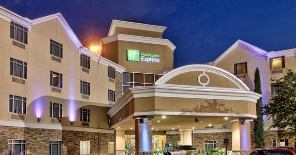 Holiday Inn Express Suites Houston dwtn Conv Ctr By IHG — Property
