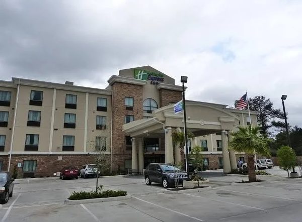 Holiday Inn Express Suites Houston North Iah Area By IHG — Property