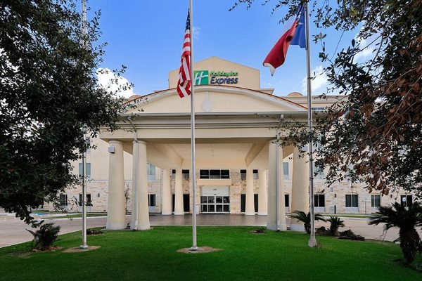 Holiday Inn Express Suites Houston Northwest Brookhollow by IHG — Property