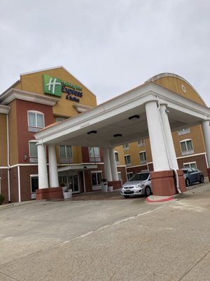 Holiday Inn Express Suites Kansas City Sport Complex Area by IHG — Property