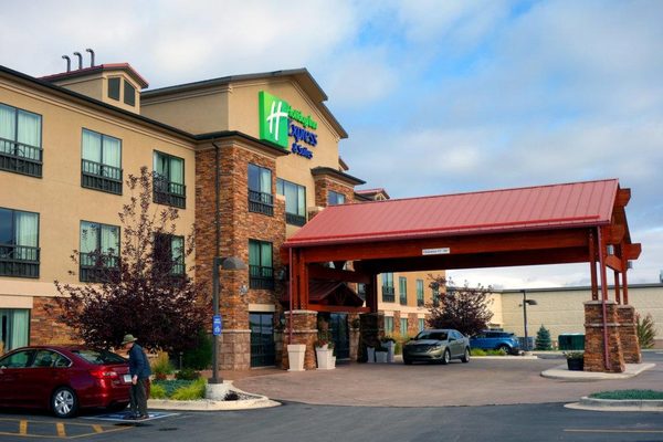 Holiday Inn Express Suites Lander By IHG — Property