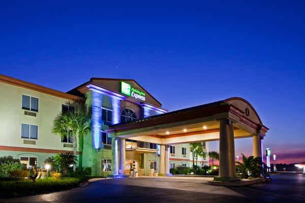 Holiday Inn Express Suites Live Oak by IHG — Property