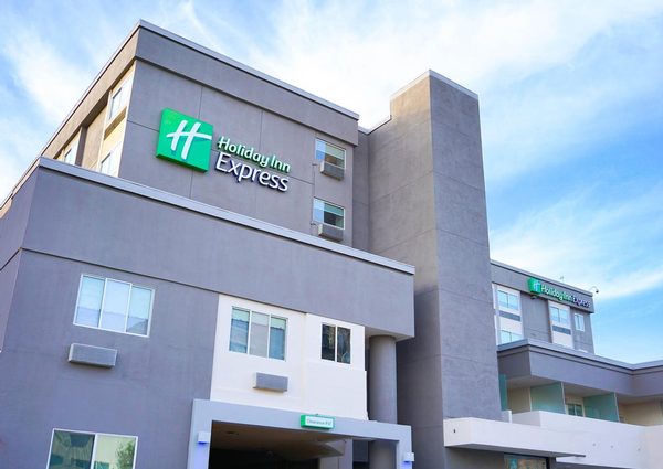 Holiday Inn Express Suites Los Angeles Downtown West By IHG Los Angeles California — Property