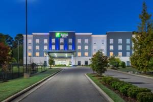 Holiday Inn Express Suites Memphis Arpt Elvis Presley Blvd By IHG — Property