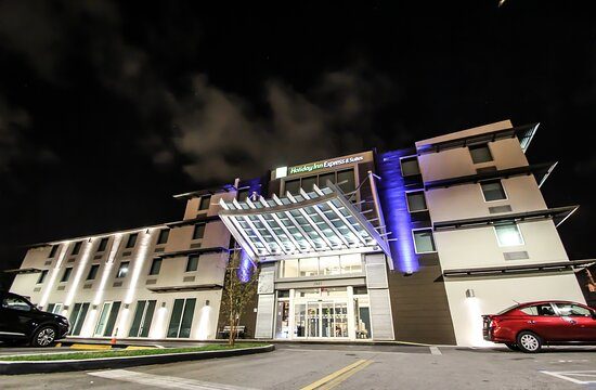 Holiday Inn Express Suites Miami Airport East by IHG Miami Florida — Property