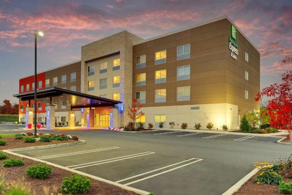 Holiday Inn Express Suites Middletown By IHG — Property