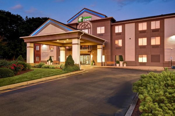 Holiday Inn Express Suites Middletown By IHG — Property