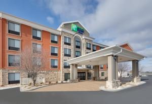 Holiday Inn Express Suites Mitchell By IHG — Property