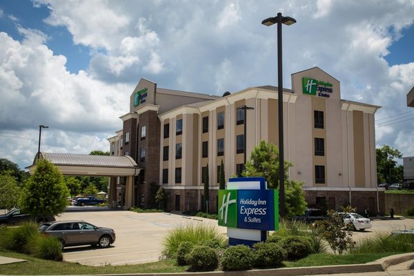 Holiday Inn Express Suites Natchez South By IHG Natchez Mississippi — Property