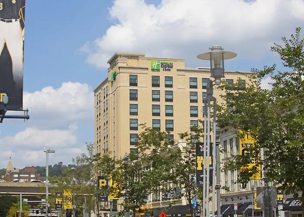 Holiday Inn Express Suites Pittsburgh Airport by IHG — Property