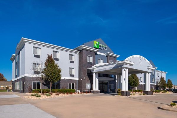 Holiday Inn Express Suites Pittsburgh North Shore By IHG — Property