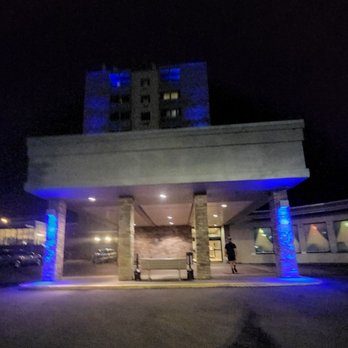 Holiday Inn Express Suites Pittsburgh West Green Tree by IHG — Property