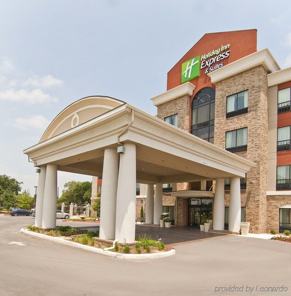 Holiday Inn Express Suites San Antonio Frost Bank Ctr By IHG — Property