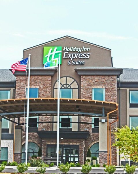 Holiday Inn Express Suites Scottsburg by IHG — Property