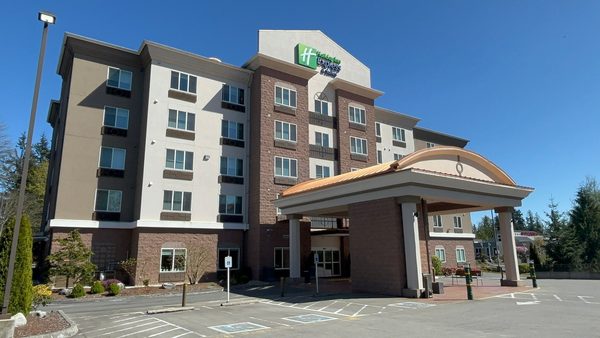 Holiday Inn Express Suites Seattle North Lynnwood By IHG — Property