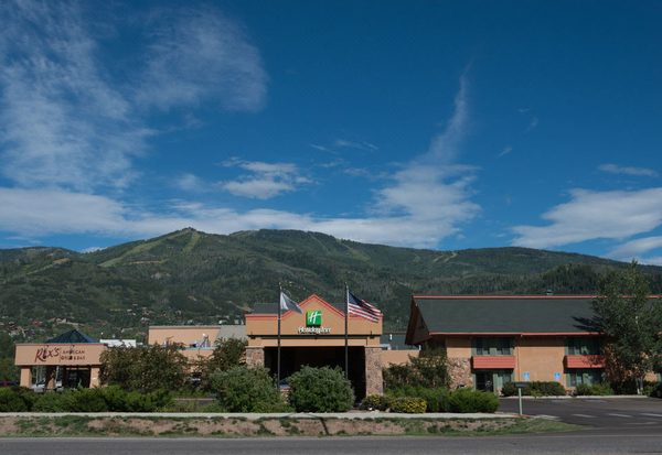 Holiday Inn Express Suites Steamboat Springs By IHG Steamboat Springs Colorado — Property