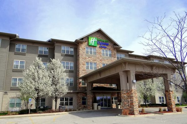 Holiday Inn Express Suites West Plains Southwest by IHG West Plains Missouri — Property