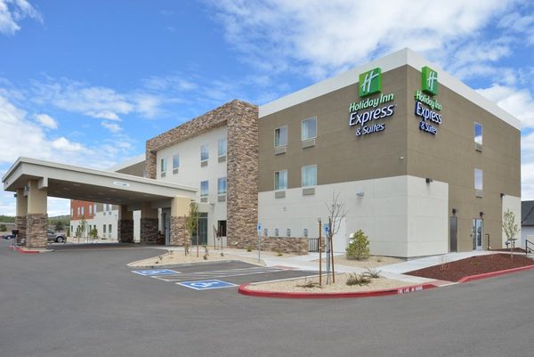 Holiday Inn Express Suites Williston By IHG — Property