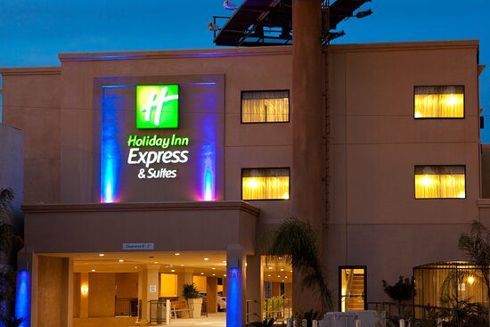Holiday Inn Express Suites Woodland Hills by IHG Los Angeles California — Property
