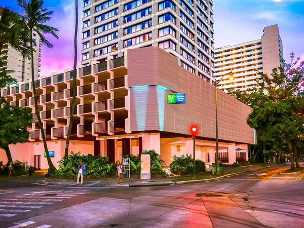 Holiday Inn Express Waikiki By IHG Honolulu Oahu Hawaii — Property