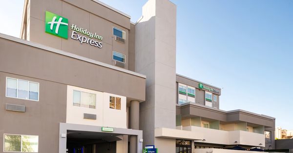 Holiday Inn Express West Los Angeles Santa Monica By IHG Los Angeles California — Property