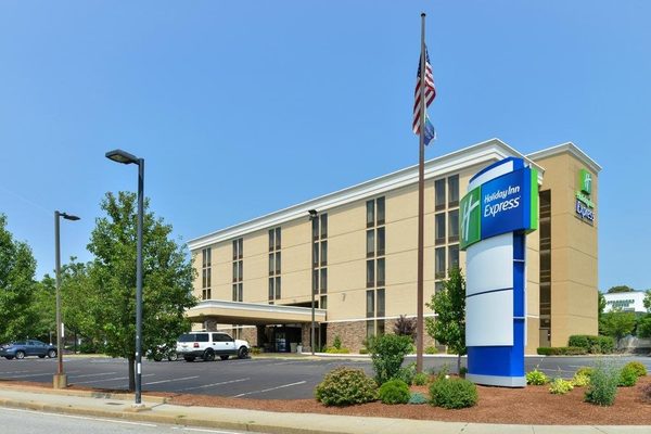 Holiday Inn Express Worcester Downtown by IHG — Property