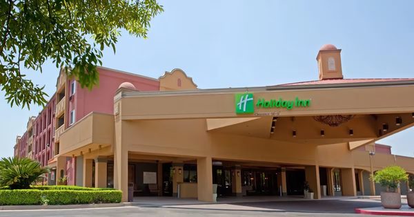 Holiday Inn San Antonio Dwtn Market Square by IHG — Property