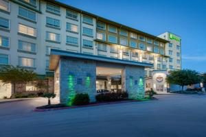 Holiday Inn San Antonio Seaworld By IHG — Property