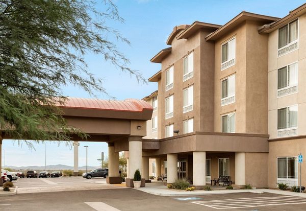 Holiday Inn Suites Barstow By IHG — Property