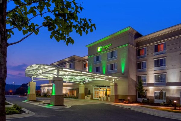 Holiday Inn Suites Beckley By IHG — Property