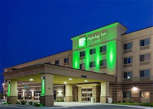 Holiday Inn Suites Green Bay Stadium By IHG — Property