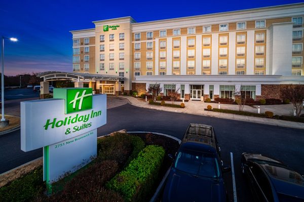 Holiday Inn Suites Memphis Wolfchase Galleria by IHG — Property