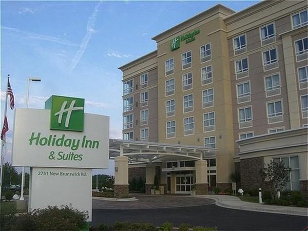 Holiday Inn Suites Memphis Wolfchase Galleria by IHG — Property
