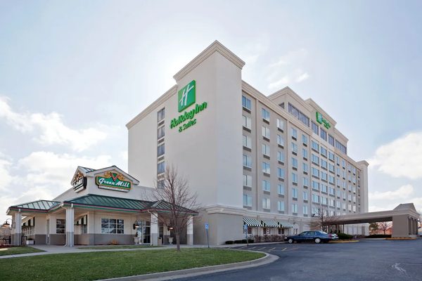 Holiday Inn Suites Overland Park West by IHG — Property