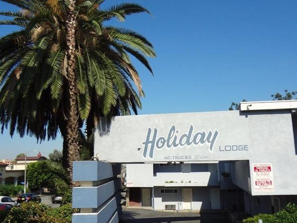 Holiday Lodge Los Angeles California — Property