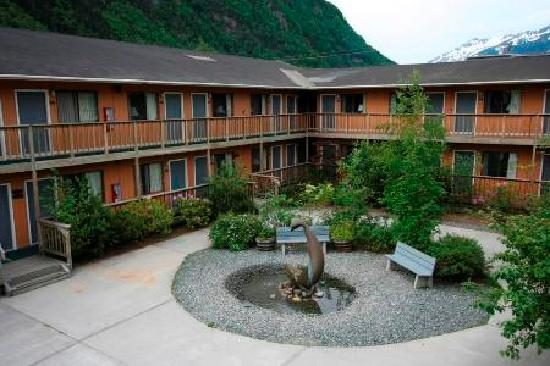 Holland America Skagway Inn — Property