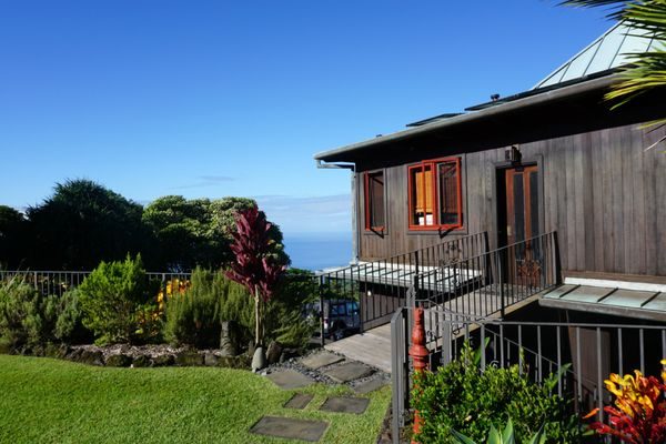 Holualoa Inn — Property