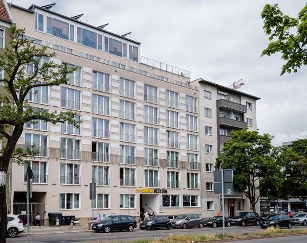 Homaris West Side — Property