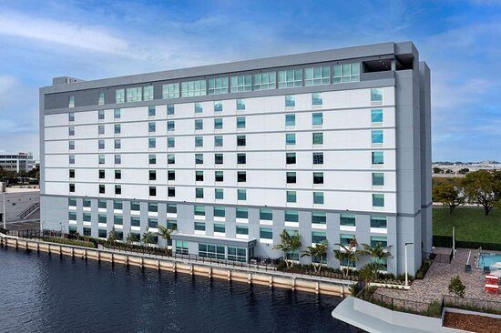 Home2 Suites By Hilton Miami Airport South Blue Lagoon Miami Florida — Property