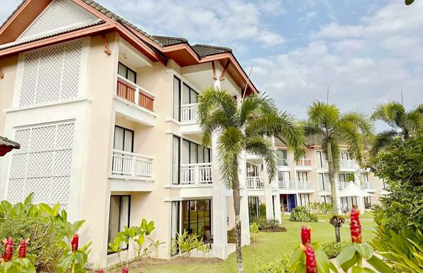 Homm Suites Laguna — Property